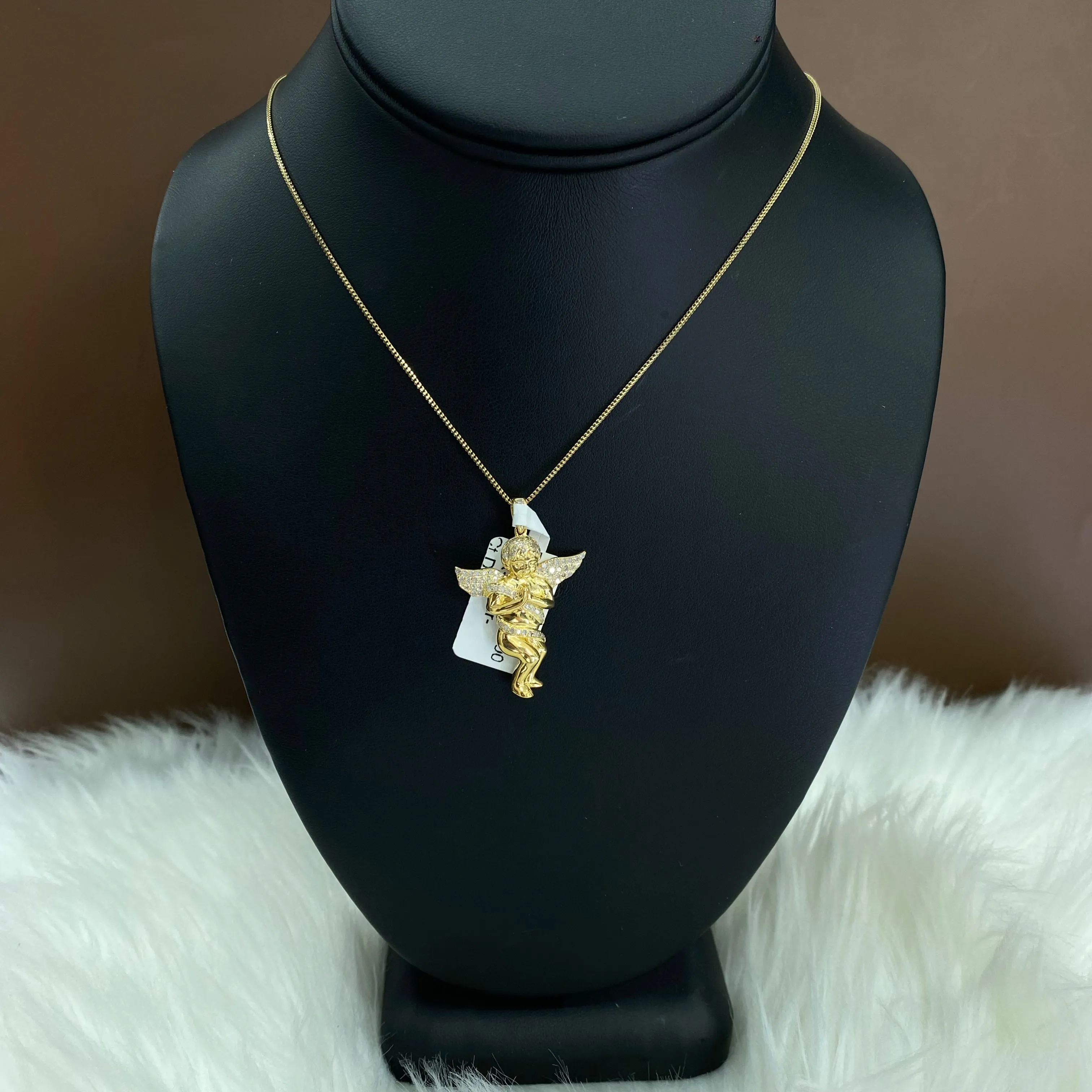 10K Yellow Gold Angel Pendant With Diamond / 4.5gr