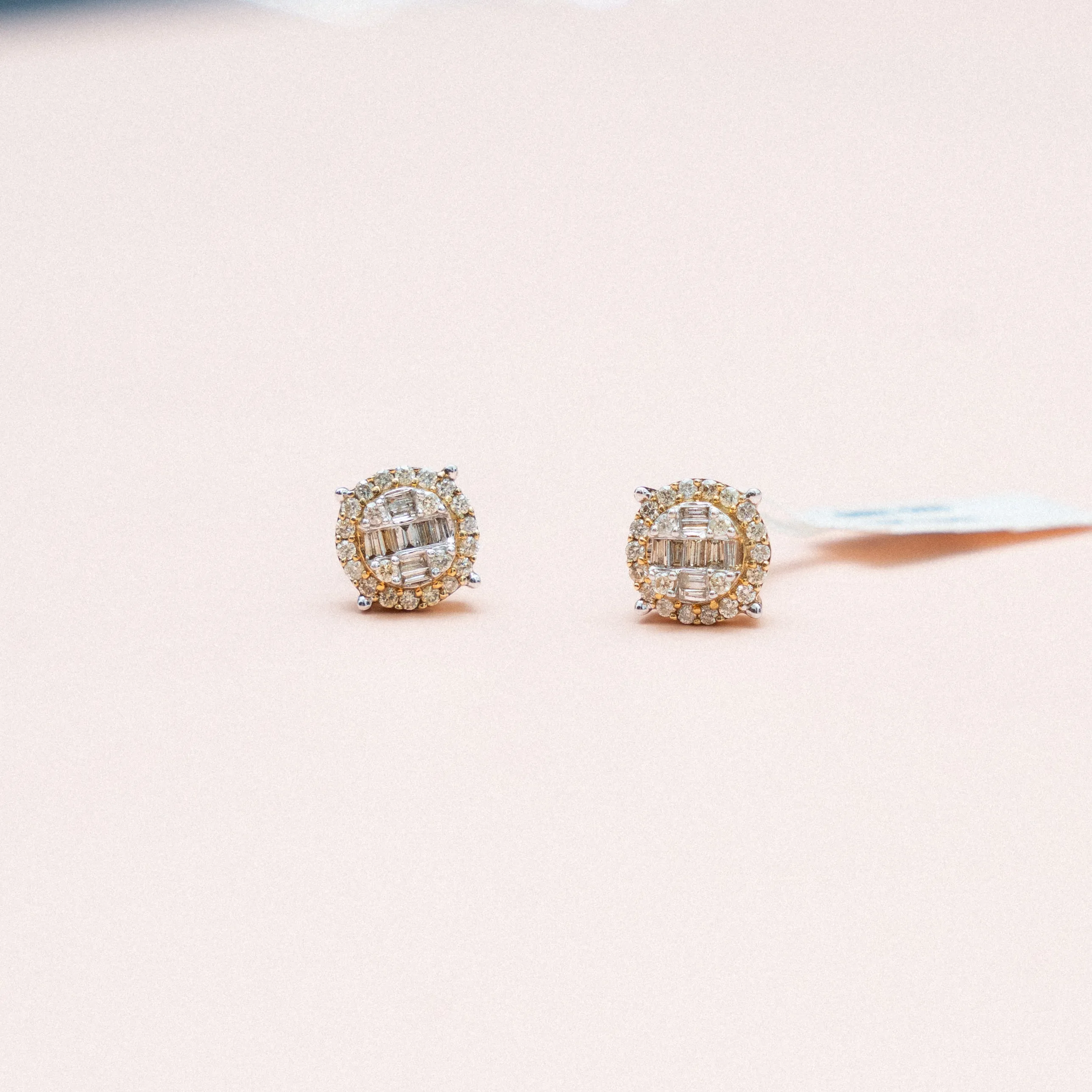 10K Yellow Gold Circle With Diamond Stud Earrings 1.20Ct / 2.4gr