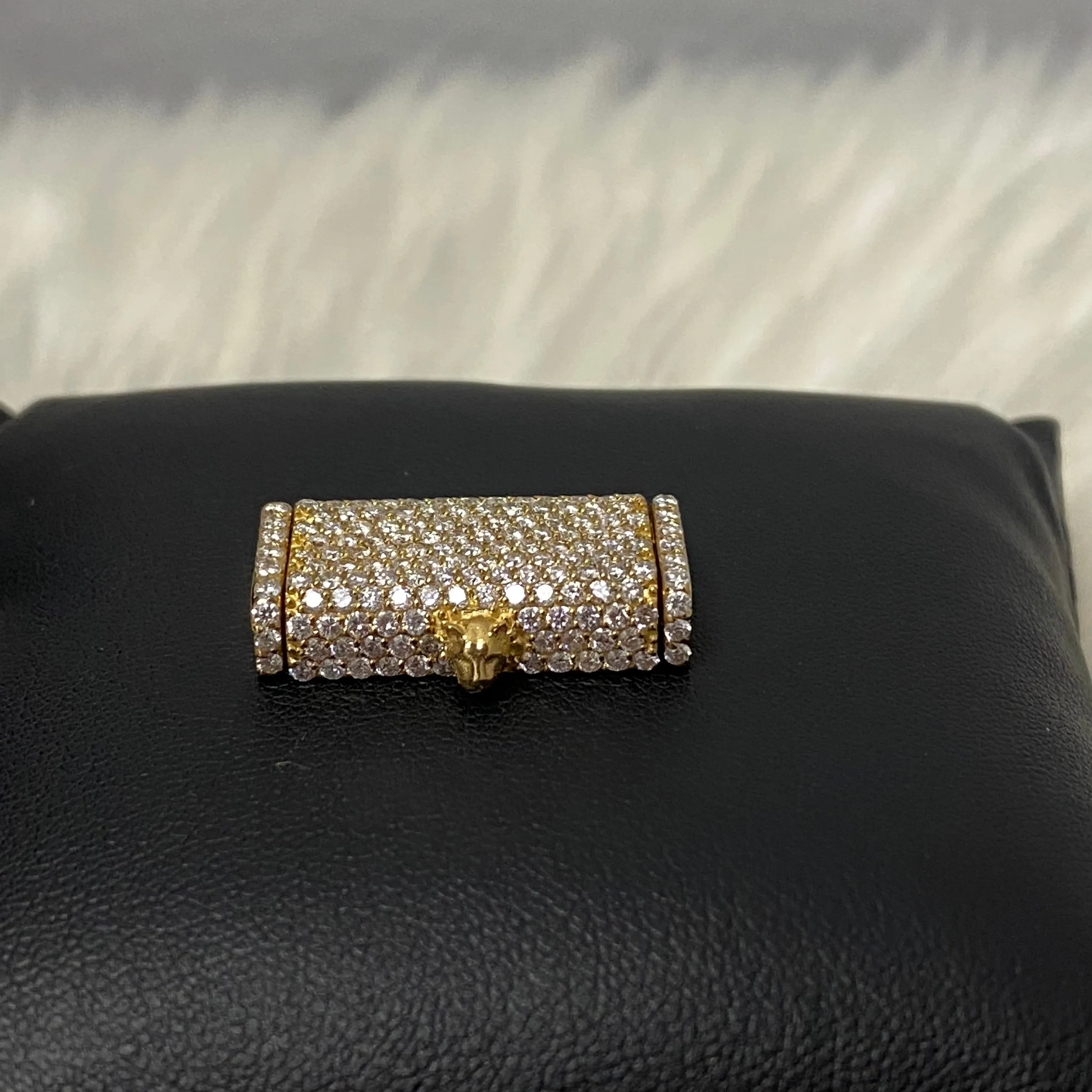 10K Yellow Gold Diamond Sleek Lock Ct Dia / 15.8gr / 14.5mm