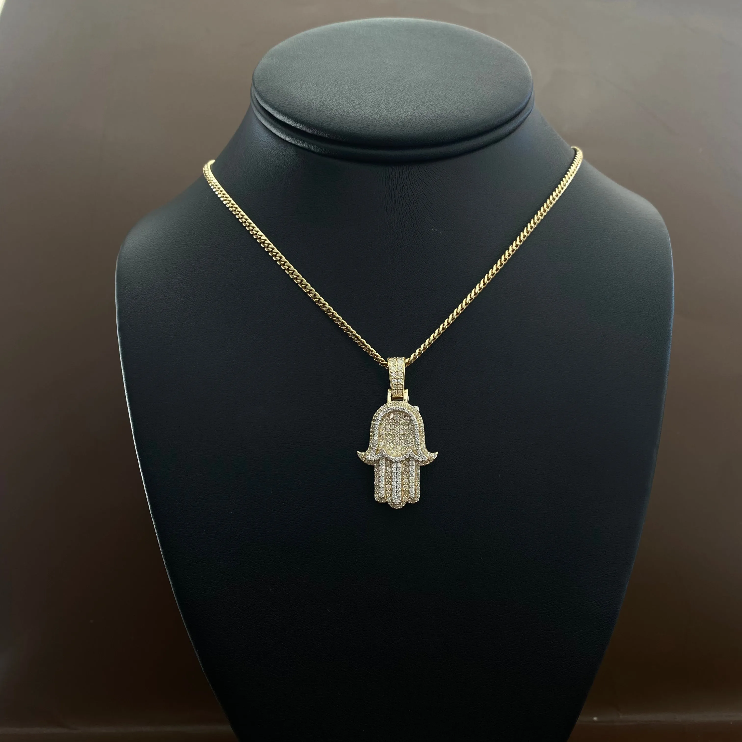 10K Yellow Gold Hand Diamond Pendant 1.46Ct / 7.6gr