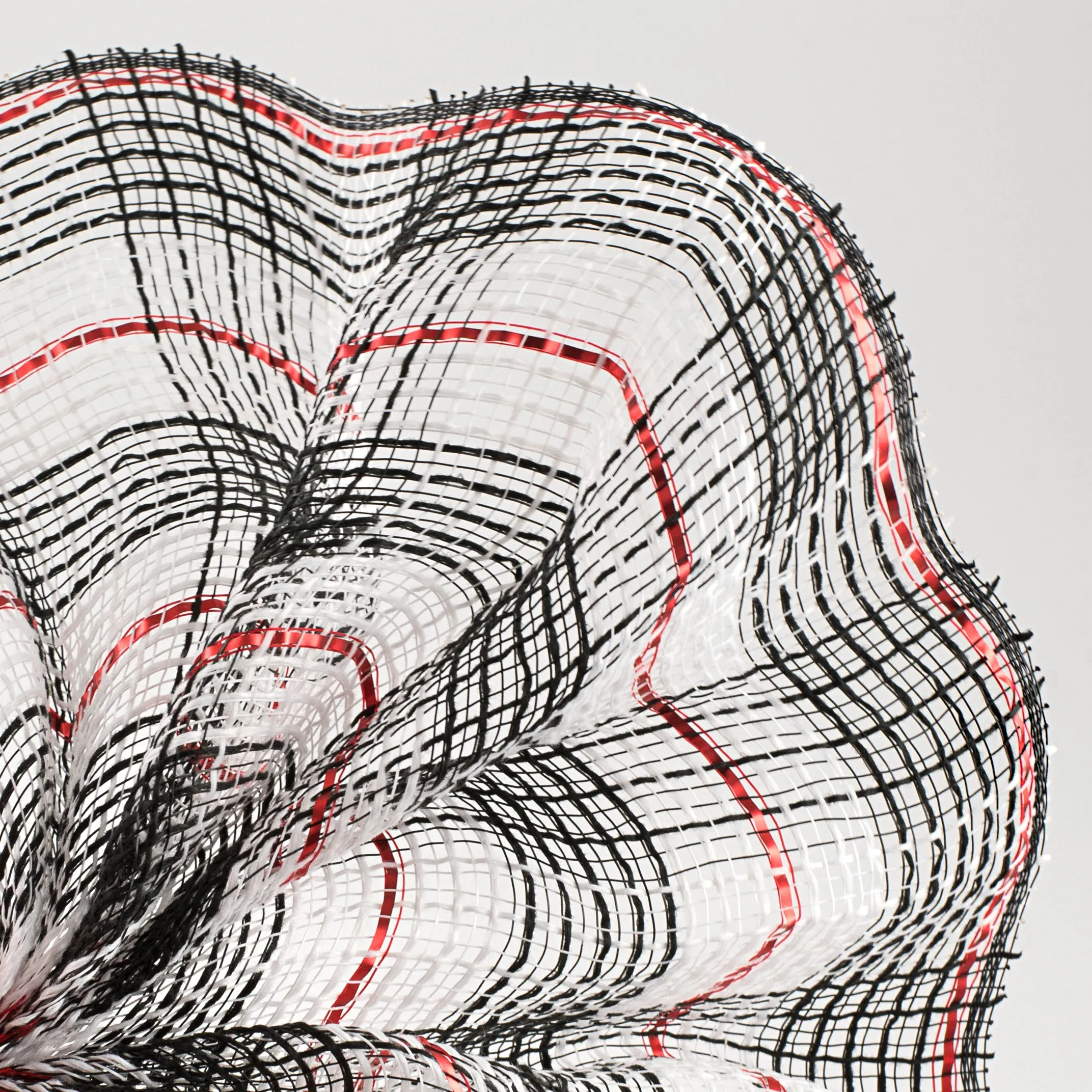 10" Faux Jute Check Foil Mesh: Black, White, Red