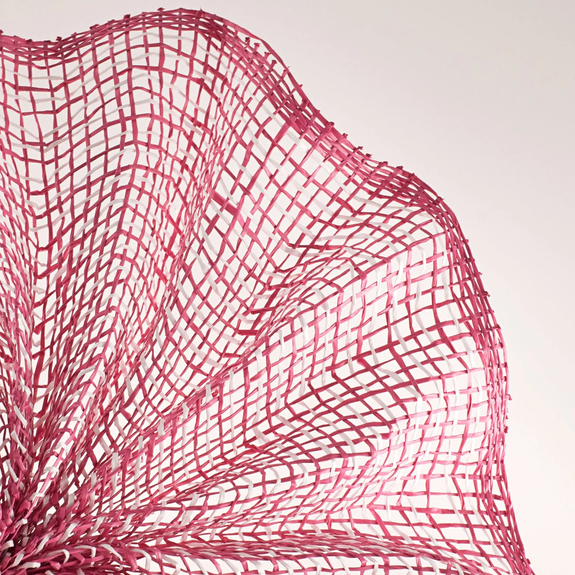 10" Multi Poly Burlap Check Mesh: Fuchsia & White