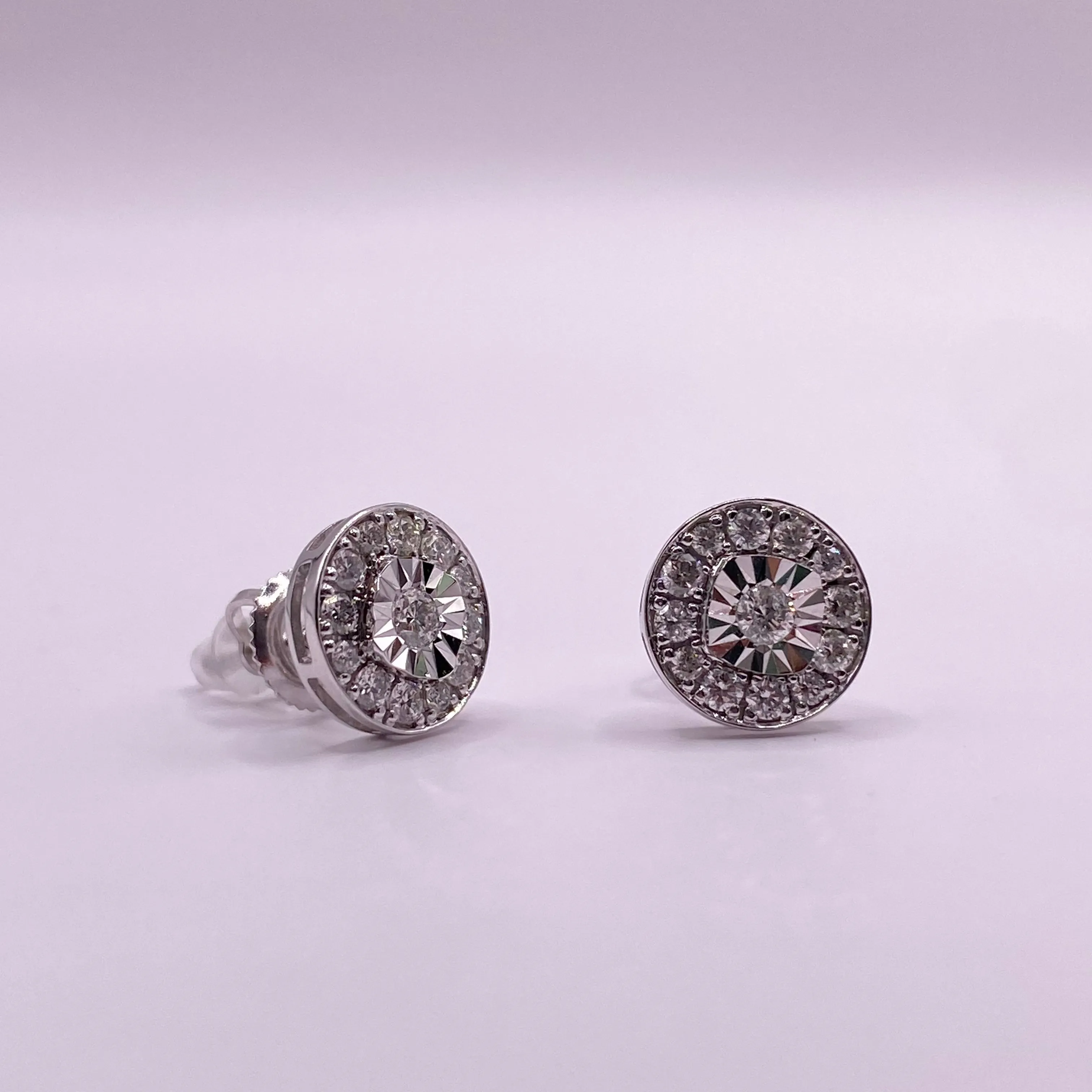 14K White Gold Diamond Circle Stud Earrings 0.68Ct / 2.1gr