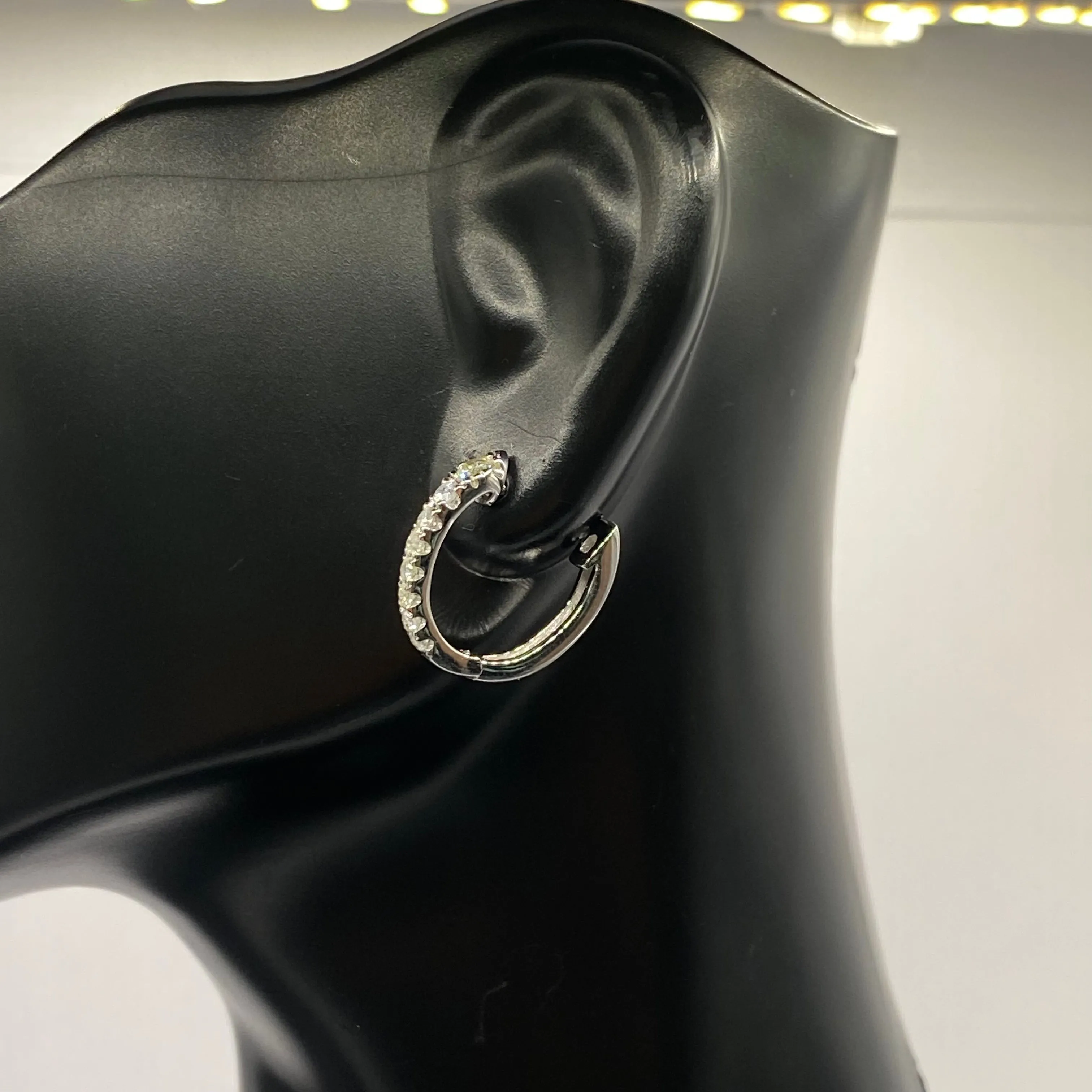 14K White Gold Diamond Luxury Hoop Earrings 0.54Ct / 2.6gr