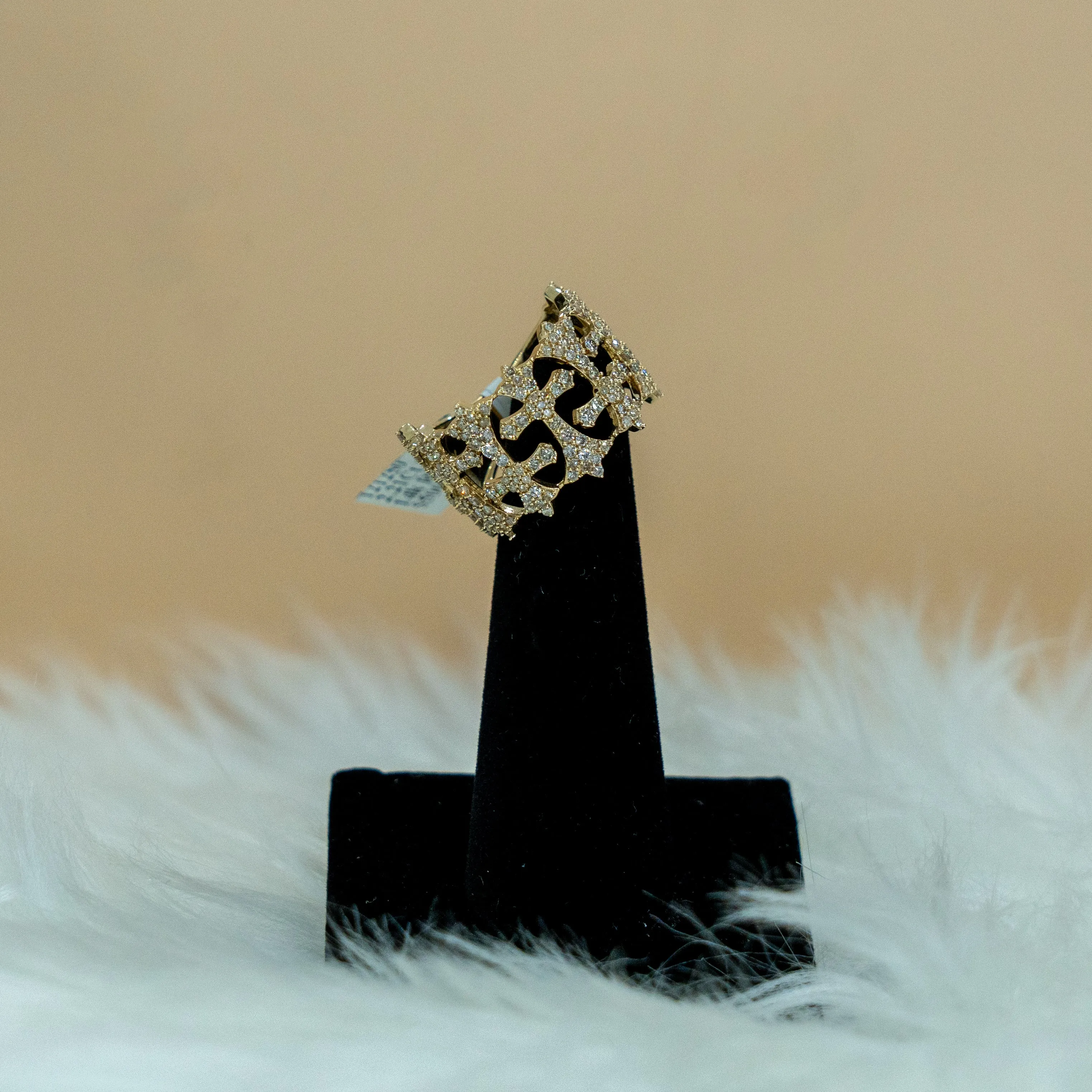 14K Yellow Gold Cross Diamond Ring 2.21Ct / 8.2gr / Size 11