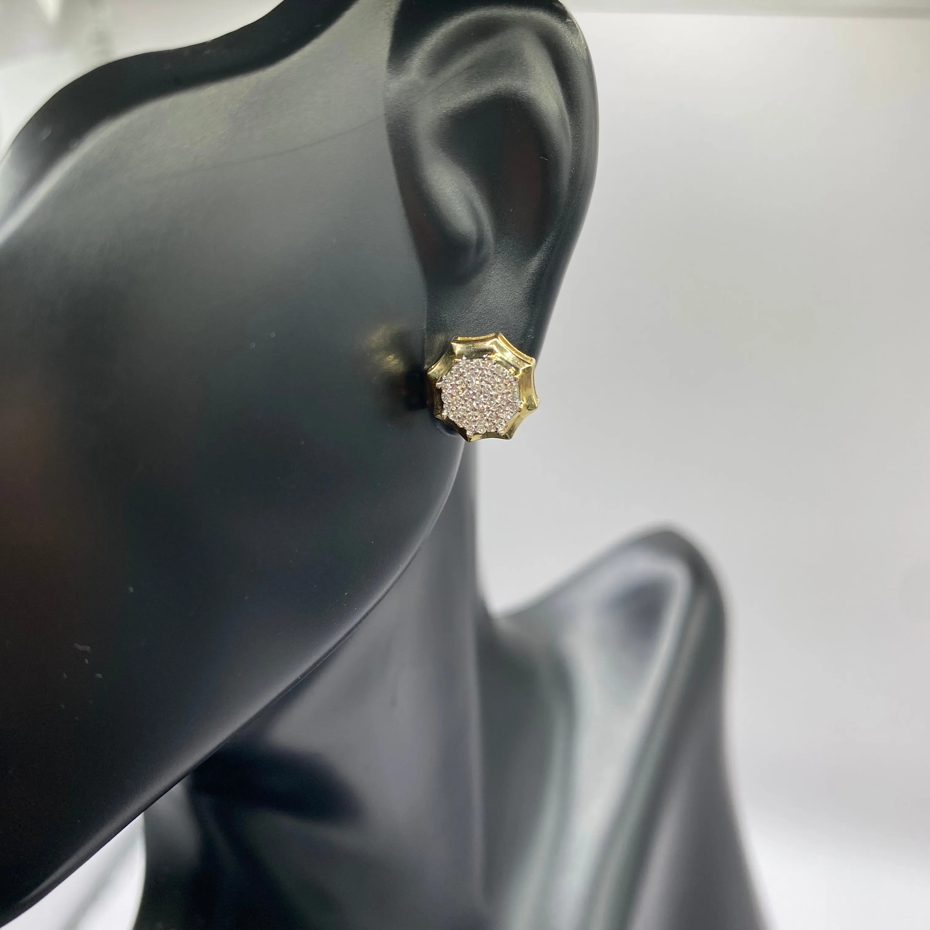 14K Yellow Gold Diamond Fashion Stud Earrings 0.21Ct / 1.6gr