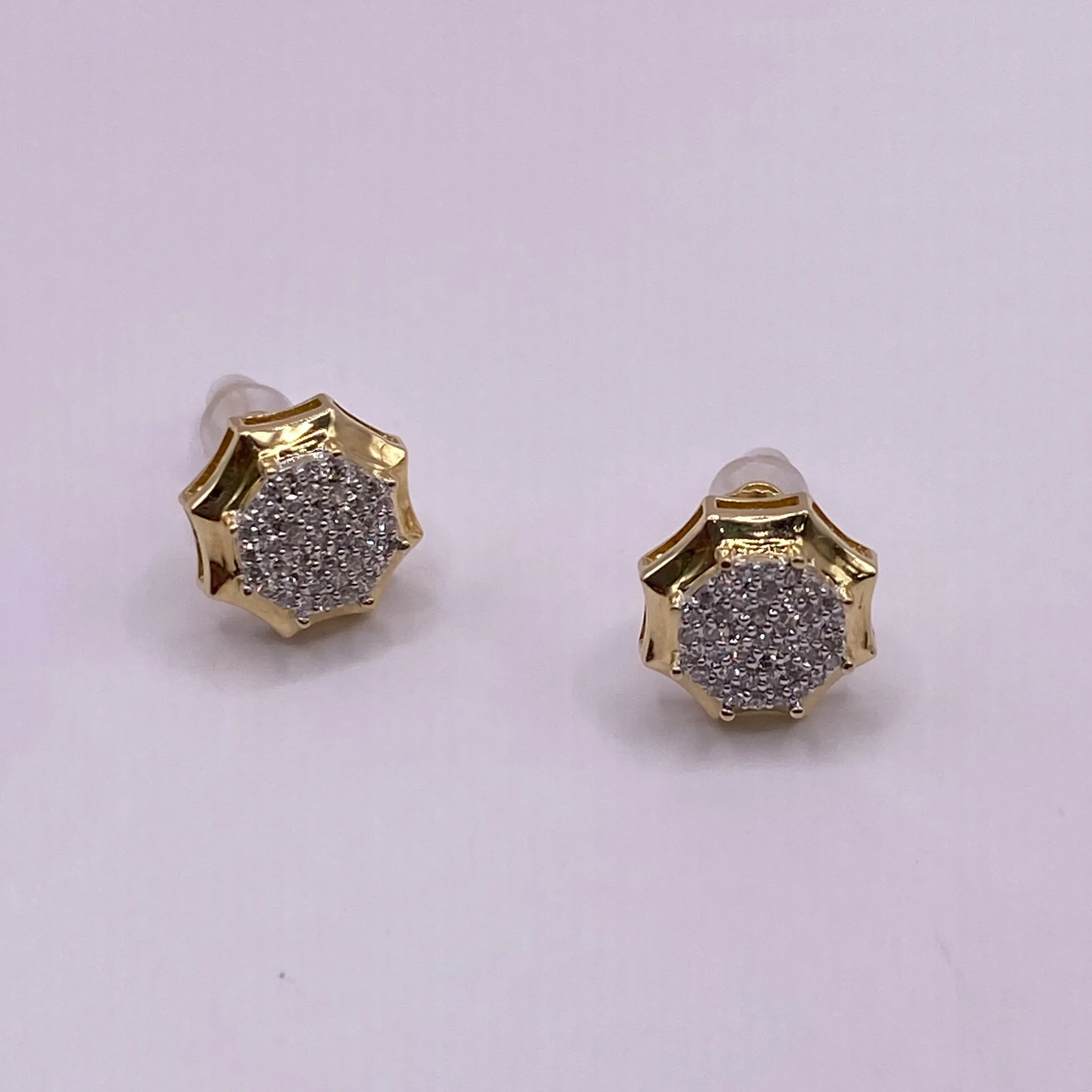 14K Yellow Gold Diamond Fashion Stud Earrings 0.21Ct / 1.6gr