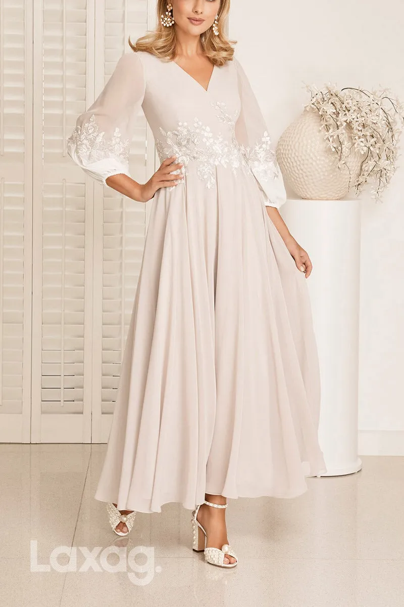 22840 - A-Line V-Neck Quarter Sleeves Appliques Elegant Mother of the Bride Dress