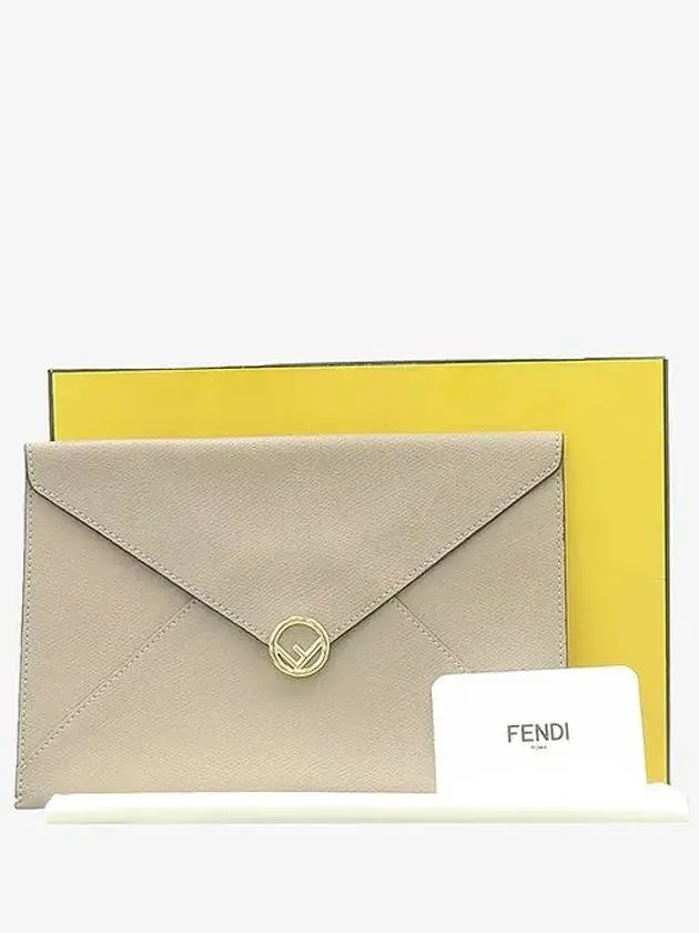 8N0152 Clutch Bag