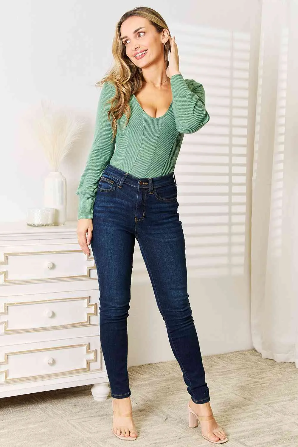 Basic Green Scoop Neck Long Sleeve Top