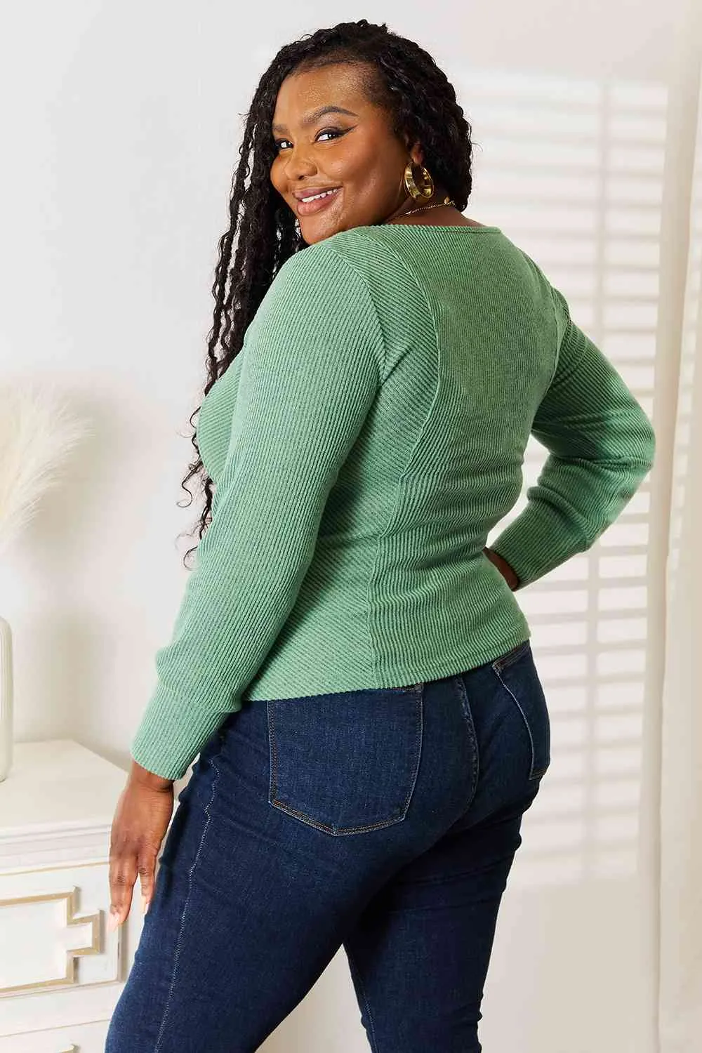 Basic Green Scoop Neck Long Sleeve Top