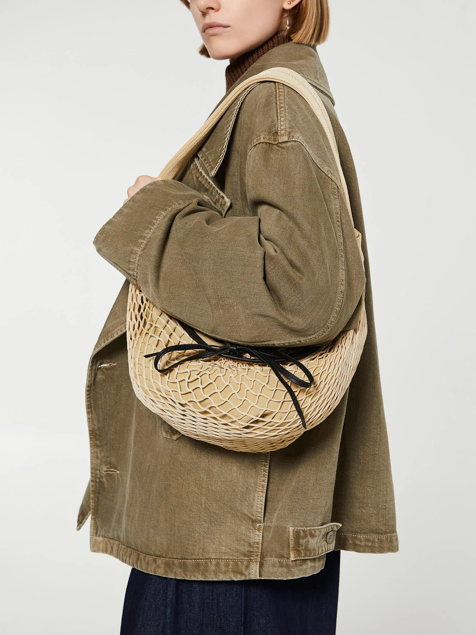 Fortune Croissant Filt Bag in Light Beige