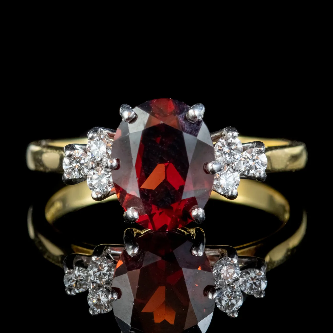 Garnet Diamond Ring 18ct Gold 2.50ct Garnet