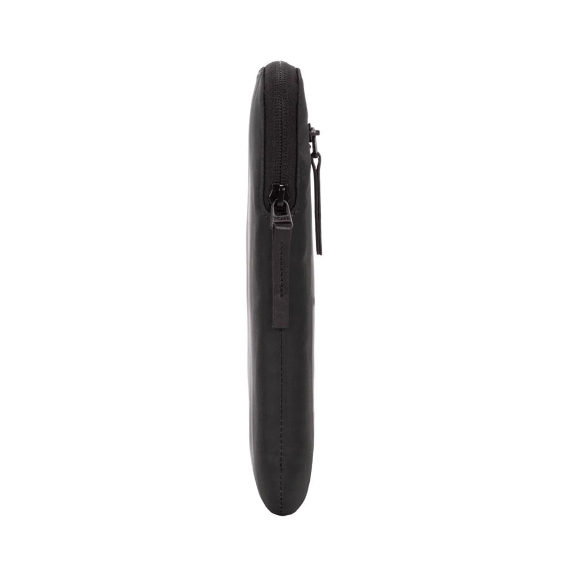 Incase Compact Sleeve in Flight Nylon for MacBook Pro 15" & 16"