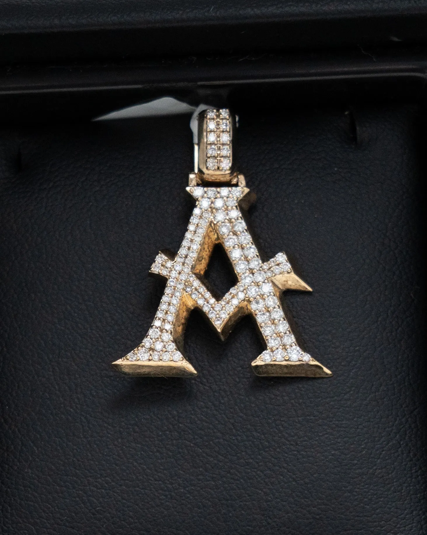 Letter A Pendant 14K Yellow Gold With Diamond / 7.3gr