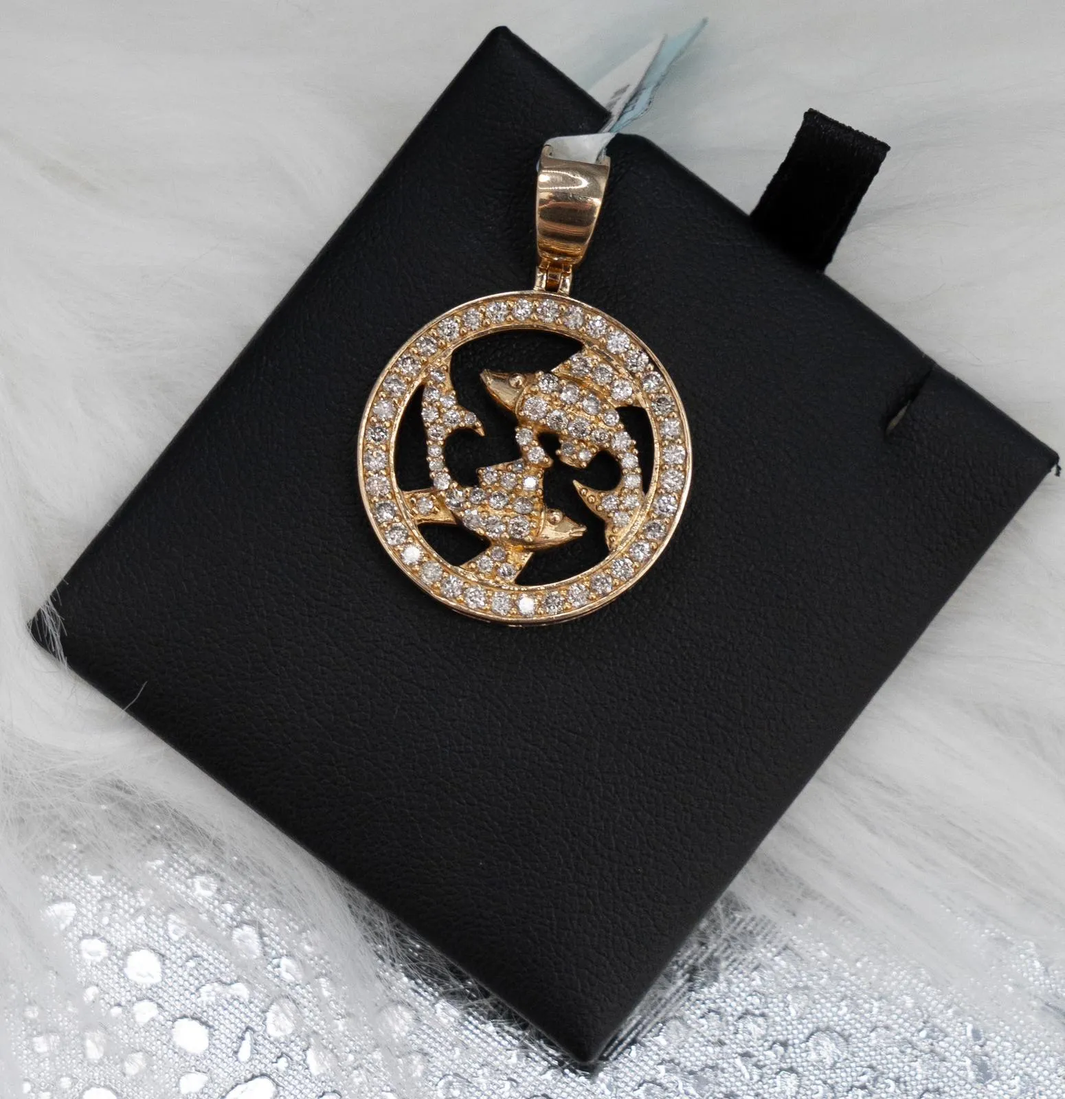 Pisces Sign Pendant 10K Yellow Gold With Diamond / 1.64Ct Dia / 6.2gr