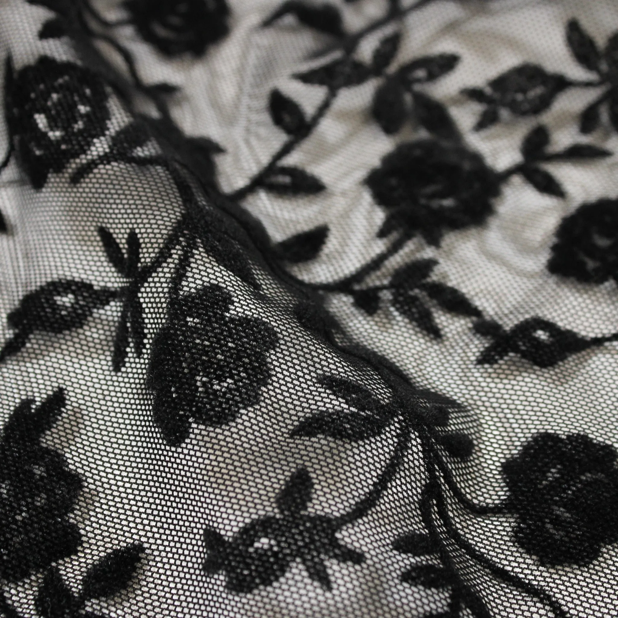 ROSE VELVET MESH