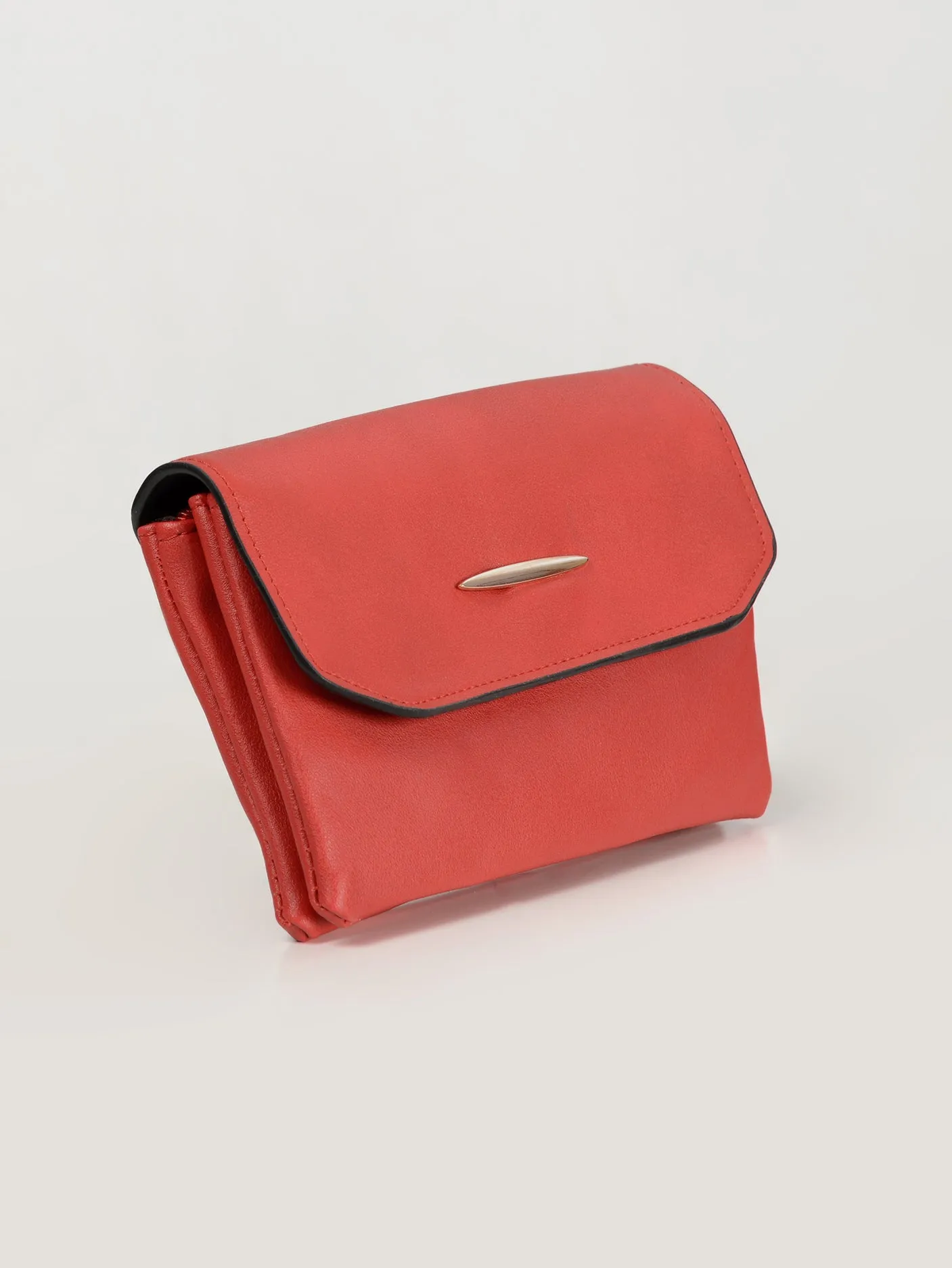 Sleek Basic Clutch