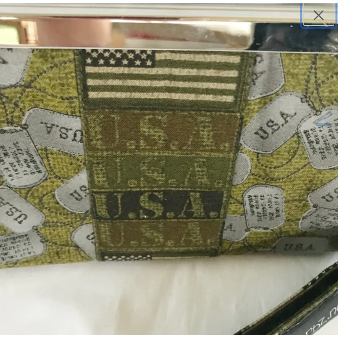 SOLD SALE!  Green Military Wallet, Ladies Clutch Bag Wristlet, Barbz.net