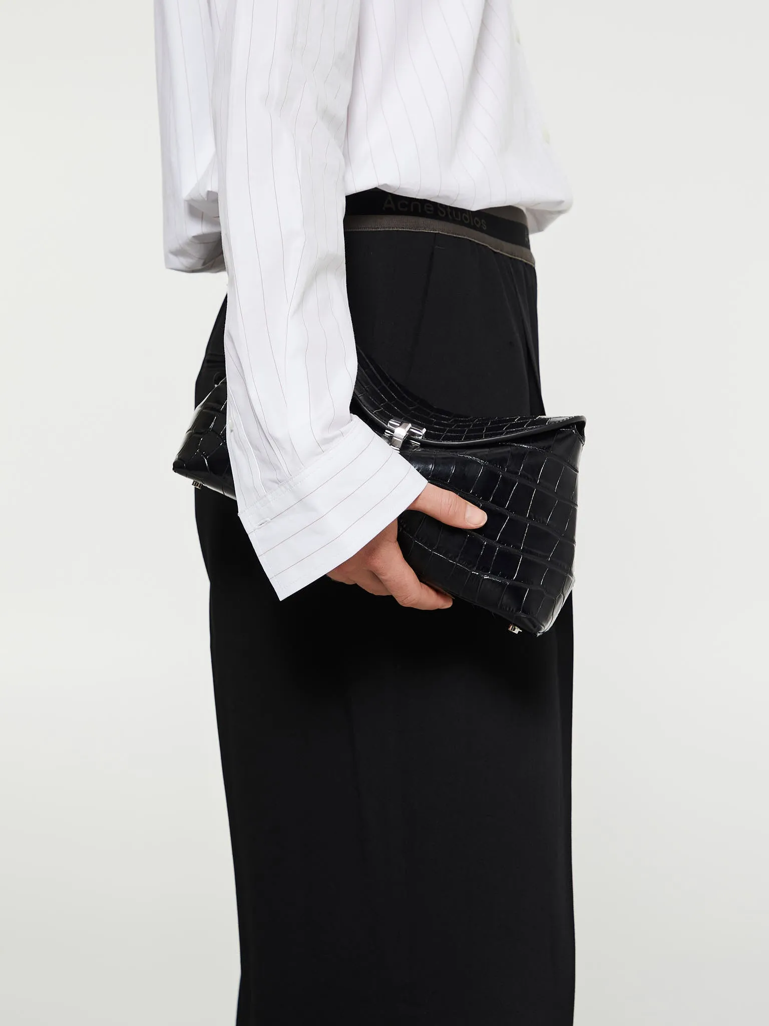 T-Lock Clutch in Black Croco