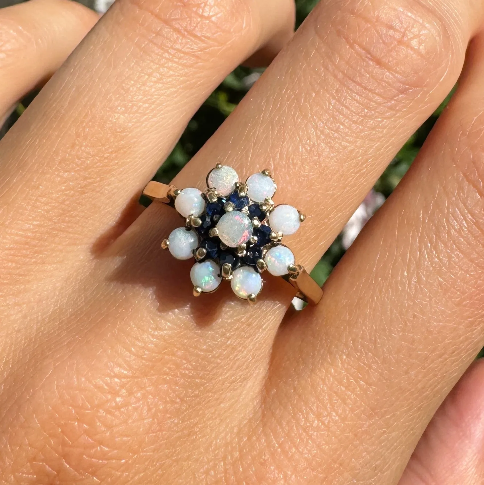 Vintage 1970s 9ct Gold Opal & Sapphire Cluster Ring
